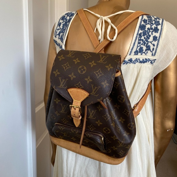 ⭐️SOLD on IG⭐️Louis Vuitton Montsouris MM - Picture 3 of 13